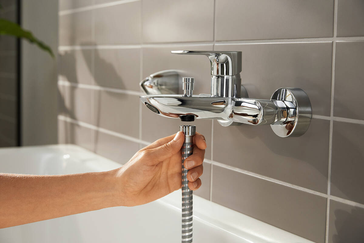 Смеситель для ванны с душем Hansgrohe Rebris E хром 72450000 - 4