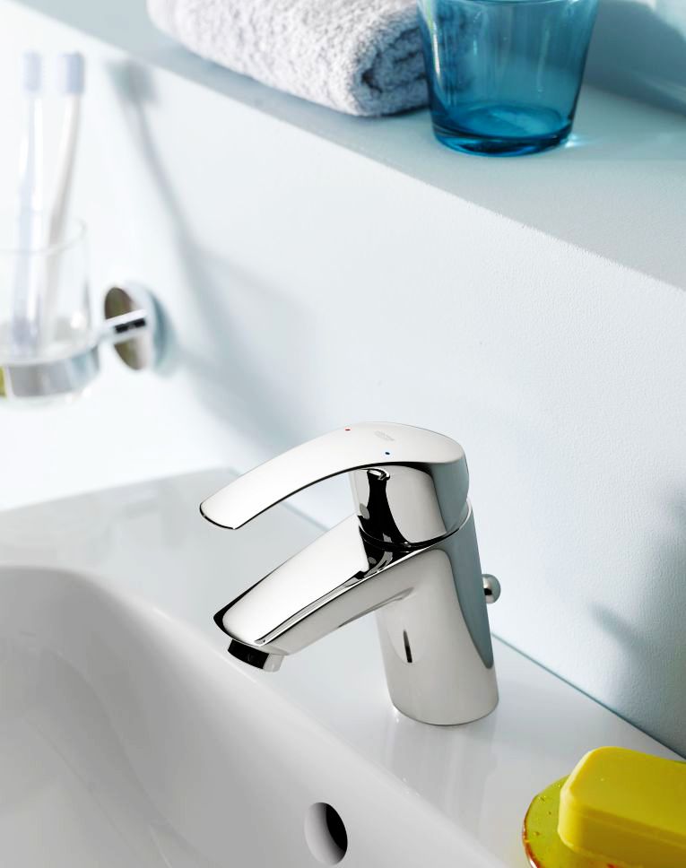 Смеситель Grohe Eurosmart New 33188002 для раковины - 1