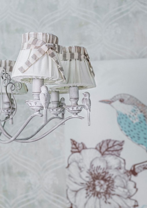 Подвесная люстра Maytoni Bird ARM013-08-W - 1