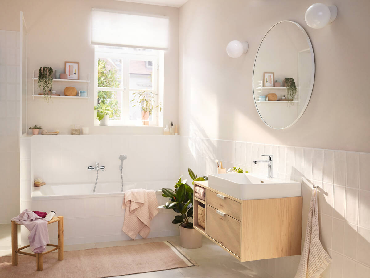 Смеситель для ванны с душем Hansgrohe Rebris S хром 72440000 - 1