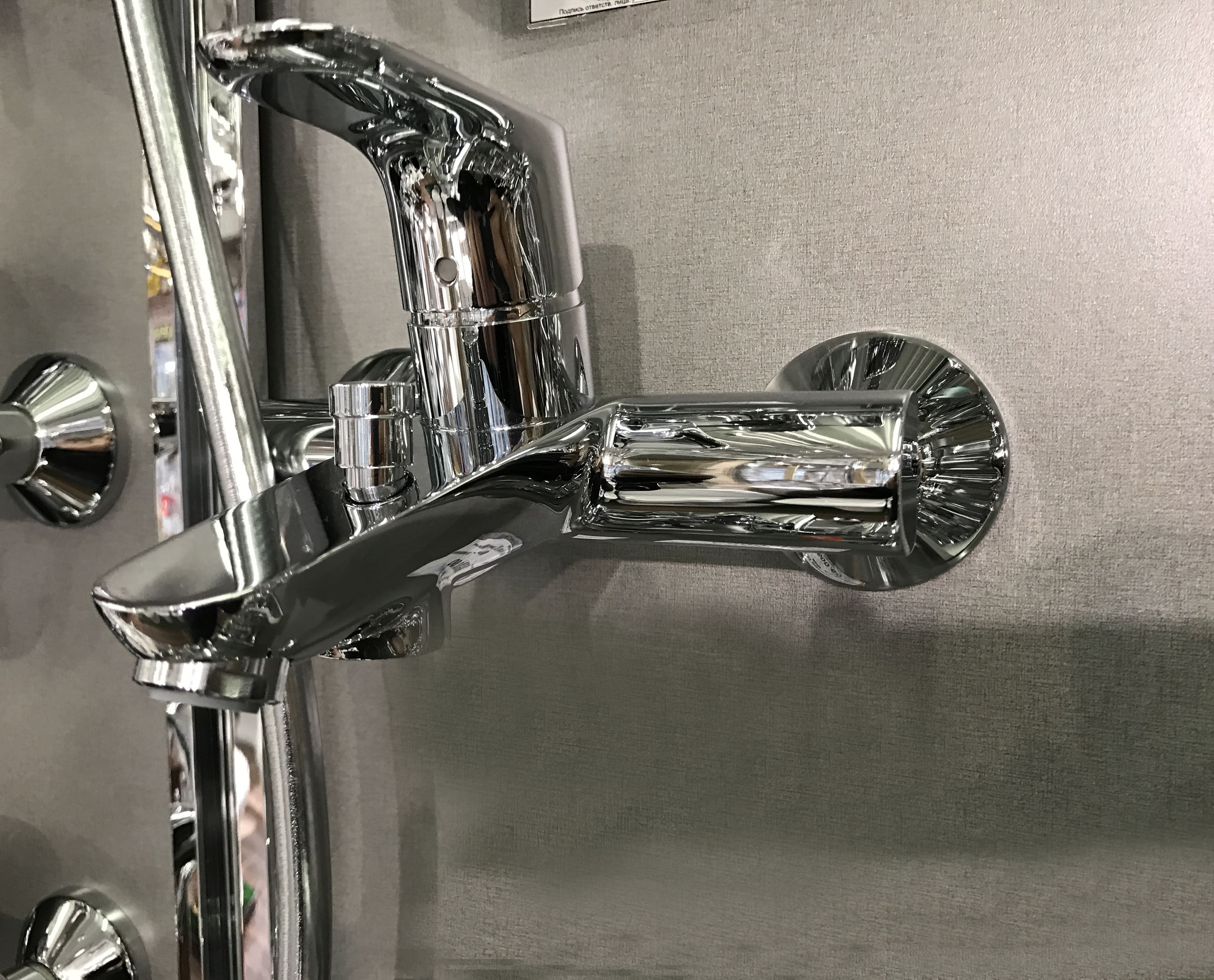 Смеситель Hansgrohe Focus E2 31940000 для ванны с душем - 6