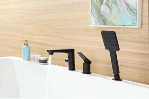 Смеситель Lemark Bronx LM3745BL для ванны встраиваемый, на 3 отверстия, с аксессуарами, черный - 2