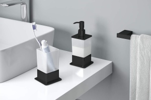 Дозатор жидкого мыла Excellent Riko черный матовый - 2