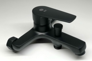 Смеситель для ванны с душем STWORKI Орхус OR-02b - 2