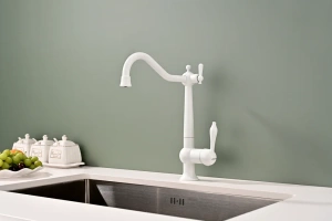 Смеситель для кухни Paulmark Retro белый матовый - 2