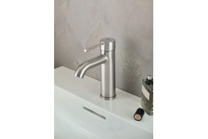 Смеситель Grohe Essence New 23590001 для раковины - 3
