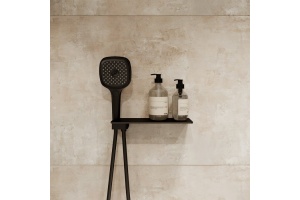 Выход для шланга с держателем для лейки и полкой