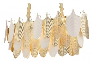 Потолочная люстра Wertmark Arctioma WE126.14.303