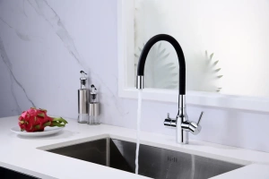 Смеситель для кухни Paulmark Salix с гибким изливом хром - черный матовый - 3