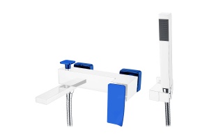 Смеситель для ванны с лейкой и шлангом Boheme Q белый с синим