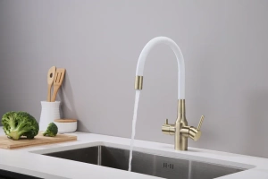 Смеситель для кухни Paulmark Salix с гибким изливом бронза - белый матовый - 3