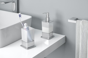 Дозатор жидкого мыла Excellent Riko хром - 2