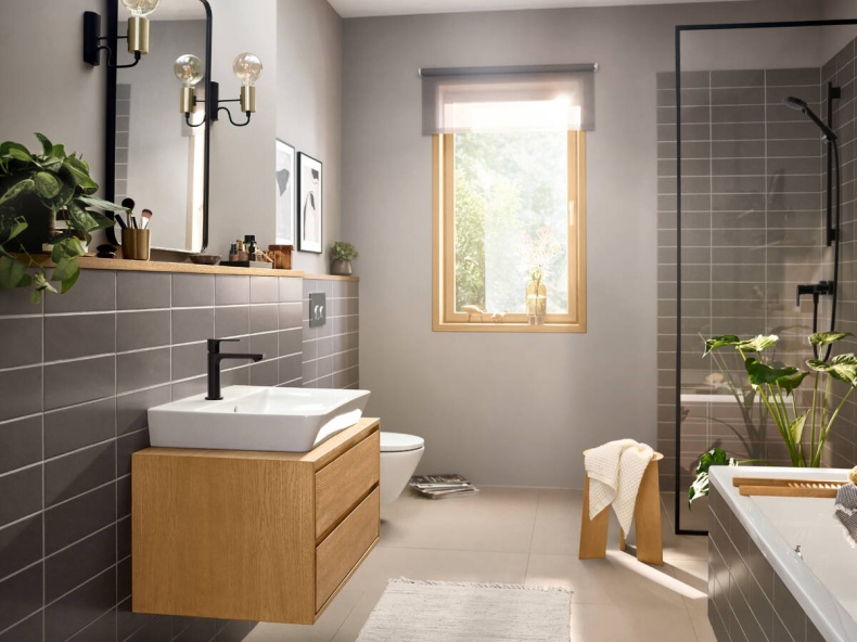 Смеситель для раковины Hansgrohe Rebris E с донным клапаном черный матовый 72589670 - 1